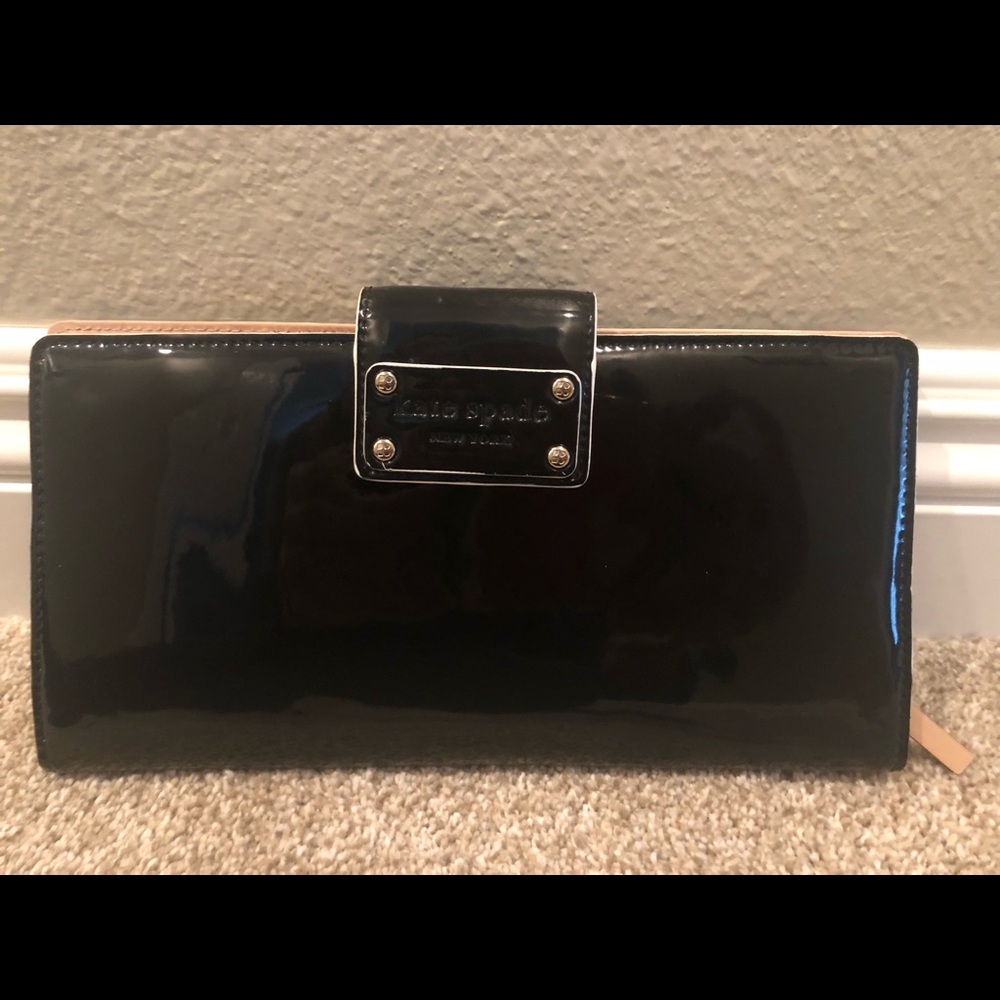 Kate Spade black patten clutch / Travel Wallet